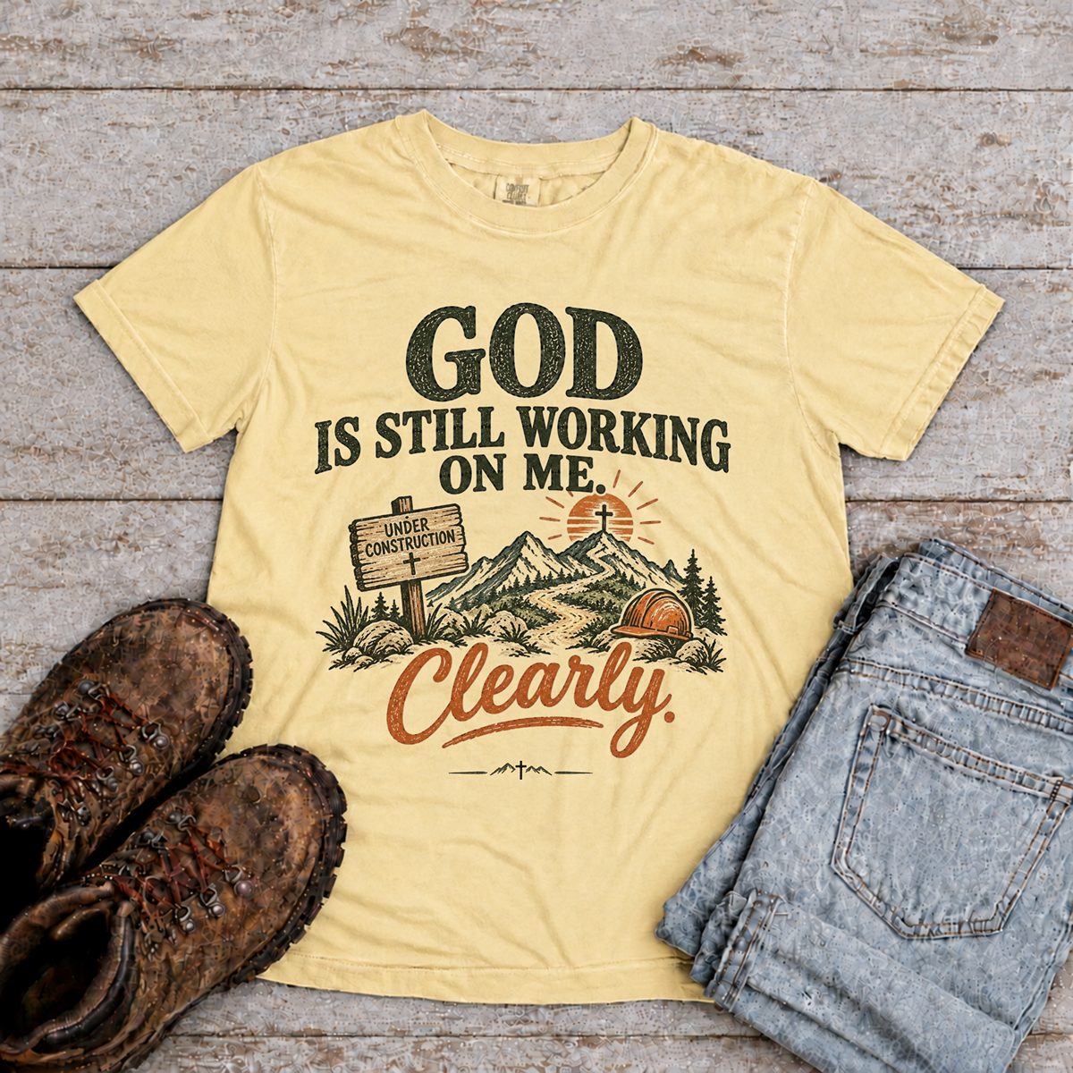"God is still working" T-Shirt
