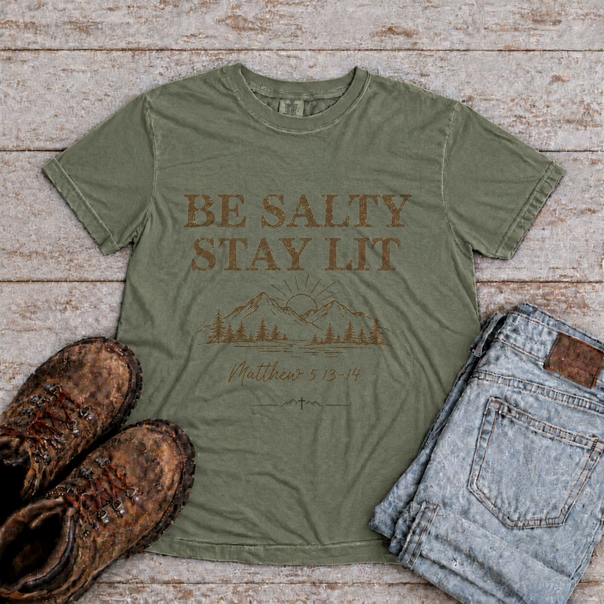 "Be salty, Stay lit" T-Shirt